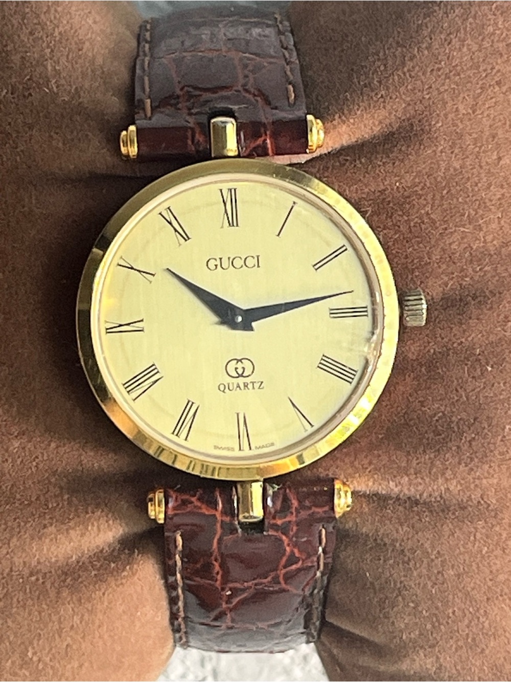 GUCCI Vintage 2000M “Stacked” Case unisex Watch.